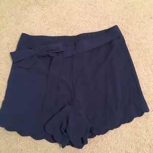 Papaya navy blue shorts, size M. Papaya navy blue shorts, size M.