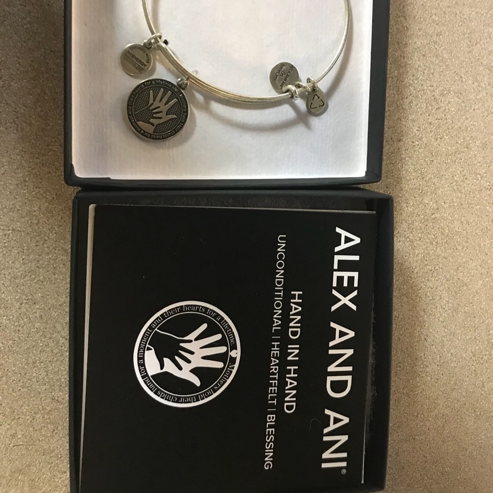 Alex & ani