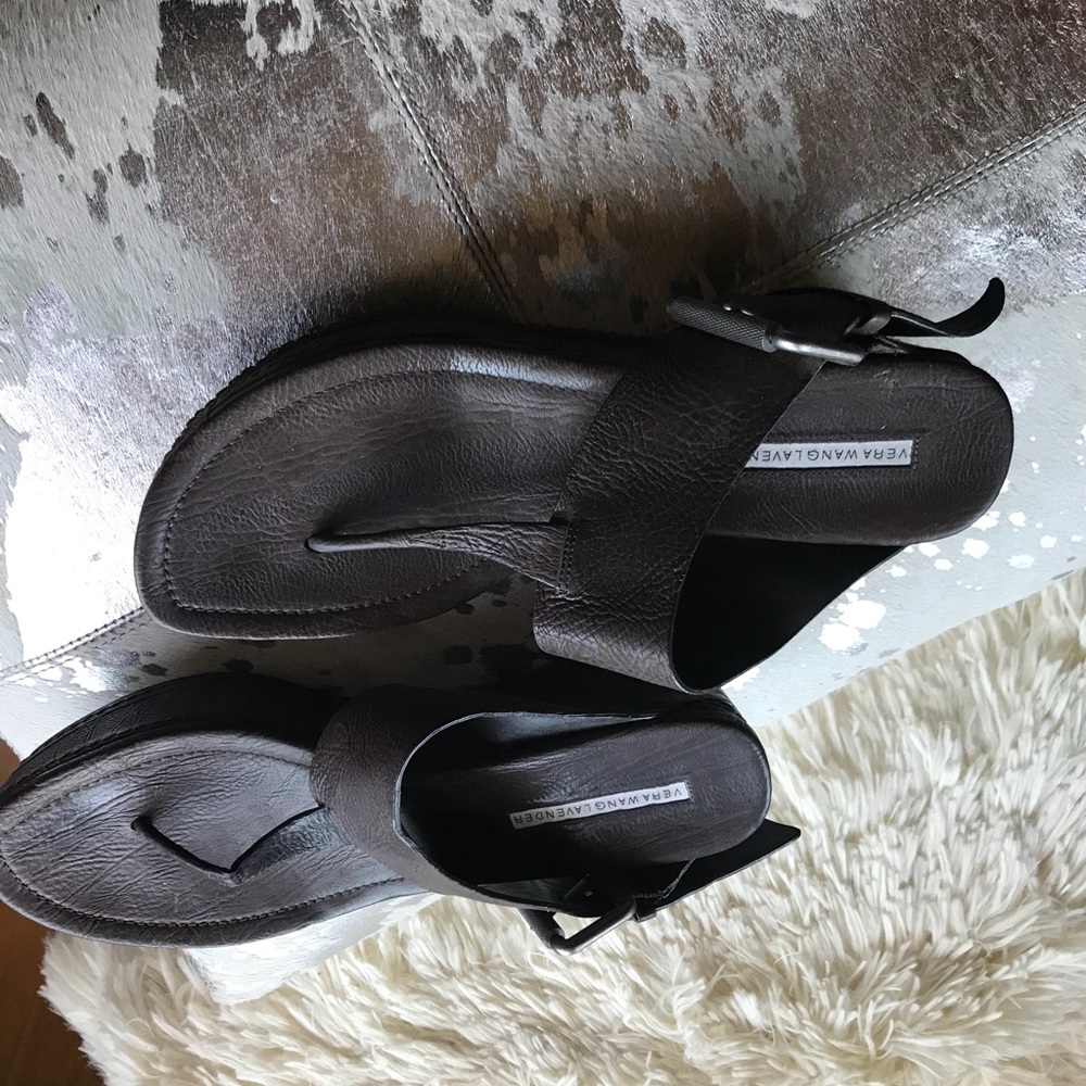 Brown sandal Vera Wang.