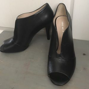 Black Nine West heels size 9