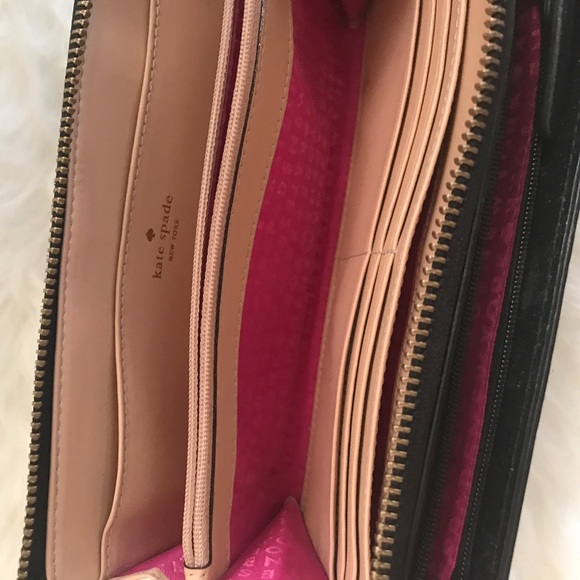Kate Spade wallet. Authentic - Picture 2 of 4
