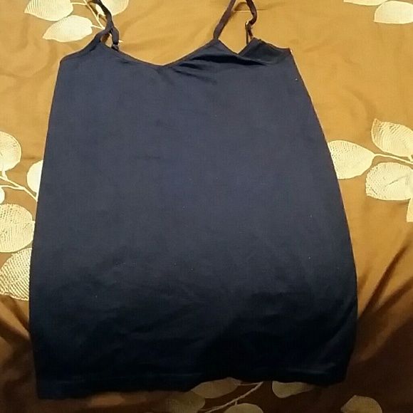 Tops - Picture 4 of 6