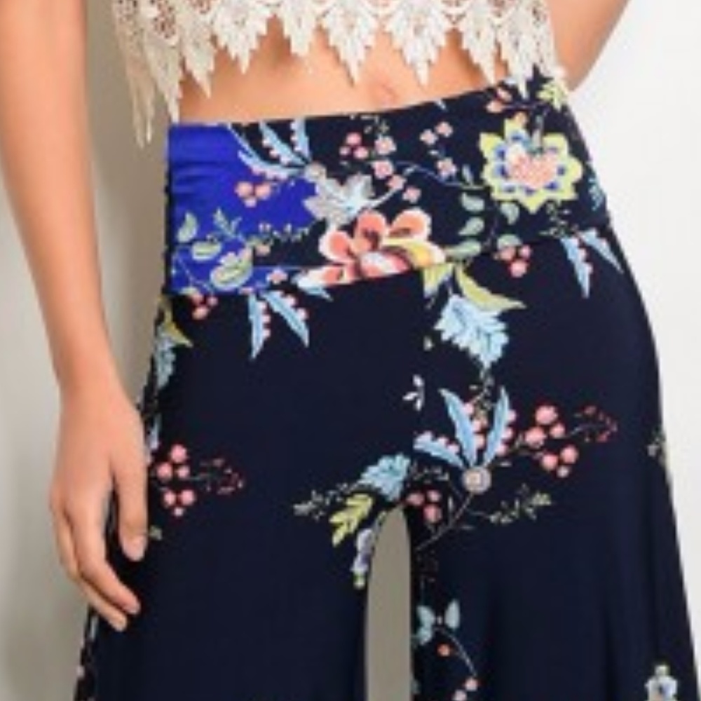 Wide legged pants - Picture 3 of 3