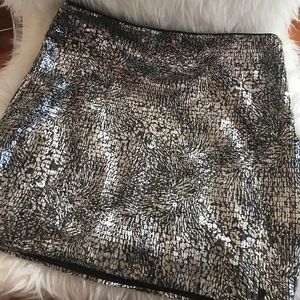 Banana Republic Monogram collection skirt