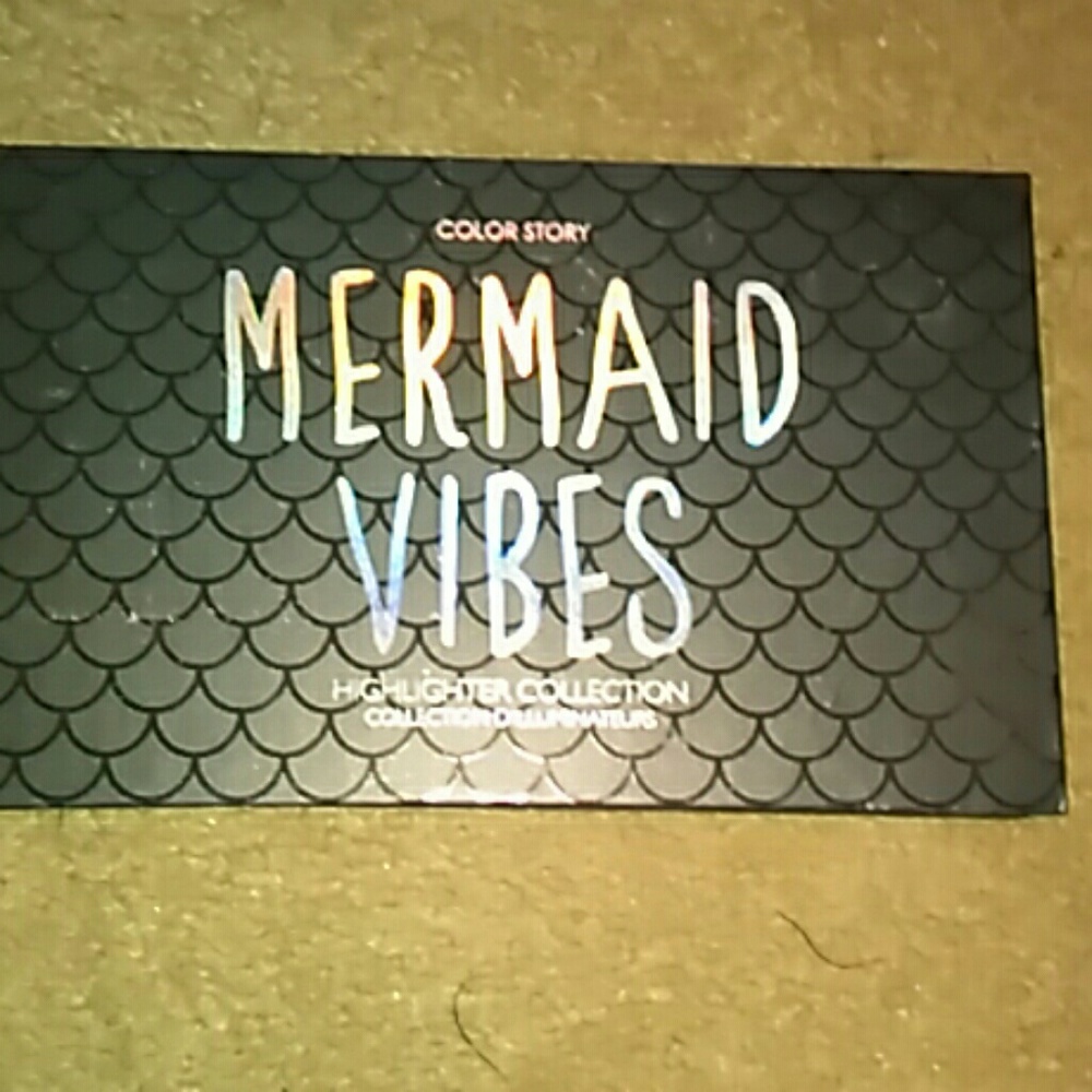 Mermaid highlight kit & eyeshadows