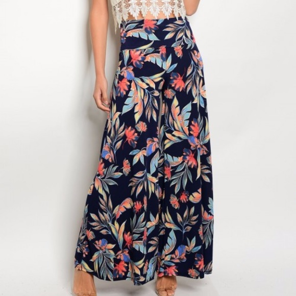 PRINTED WIDE LEGGED PANTS - Picture 2 of 3