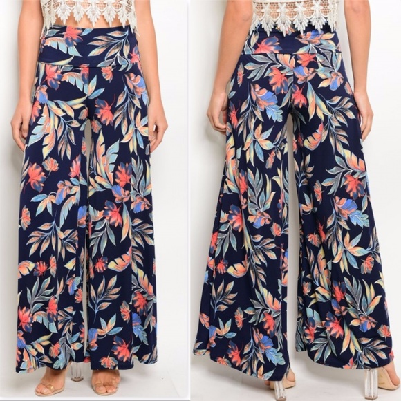 . Pants - PRINTED WIDE LEGGED PANTS