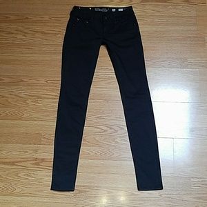 NWOT Miss Me Black Skinny 26