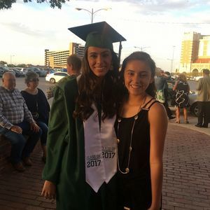 Meet your Posher, Dakota