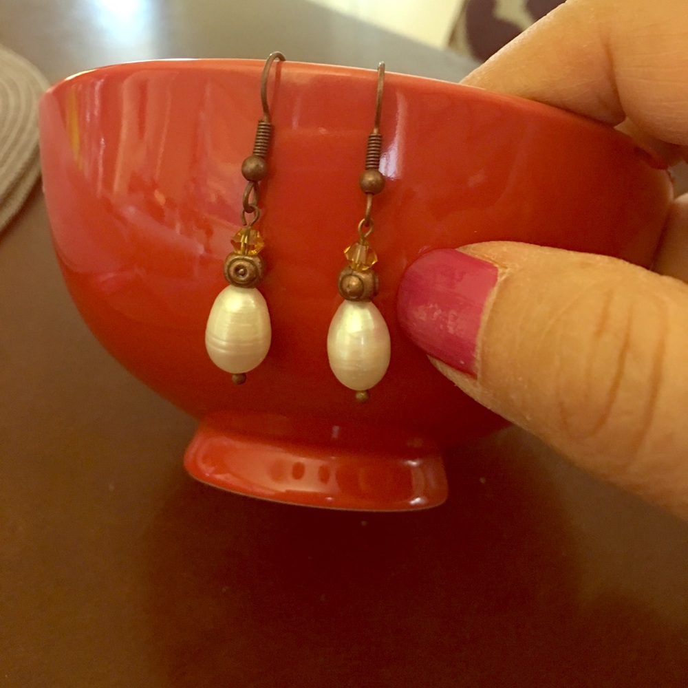Pearl earings