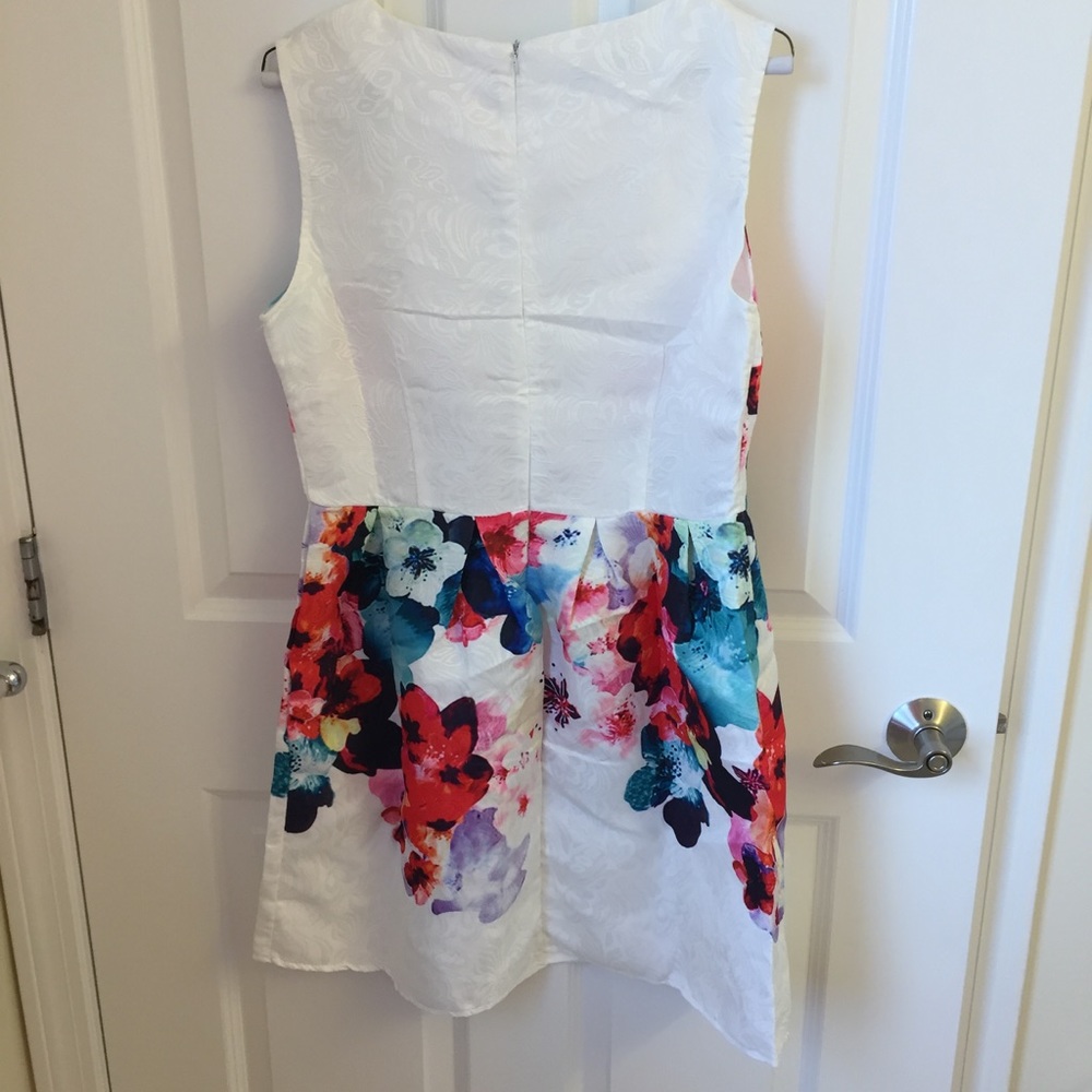 πHost Pickπ NWOT dress - Picture 2 of 3