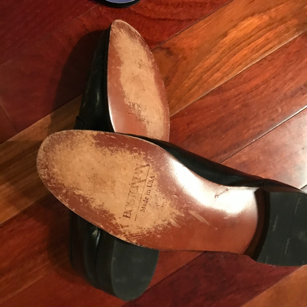 Men Oxfords like new. All leather hand made.