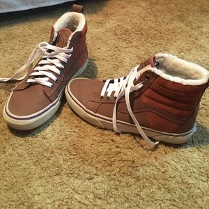 SK8-Hi Weatherized Vans