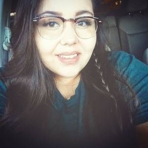 Meet your Posher, Isabel