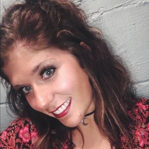 Meet your Posher, Tori