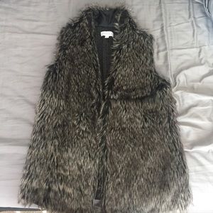 🍉Faux Fur Vest Joseph A
