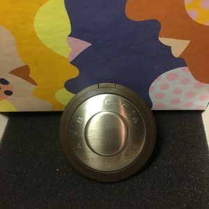 Becca topaz highlighter
