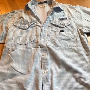 Men's small Columbia PFG short sleeve button down