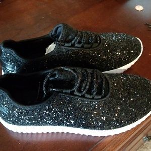 Glitter  * PRICE IS FIRM AS THESE ARE BRAND NEW!