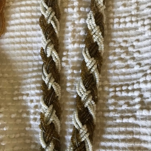 Two beautiful handmade necklaces and one LOFT - Picture 4 of 4