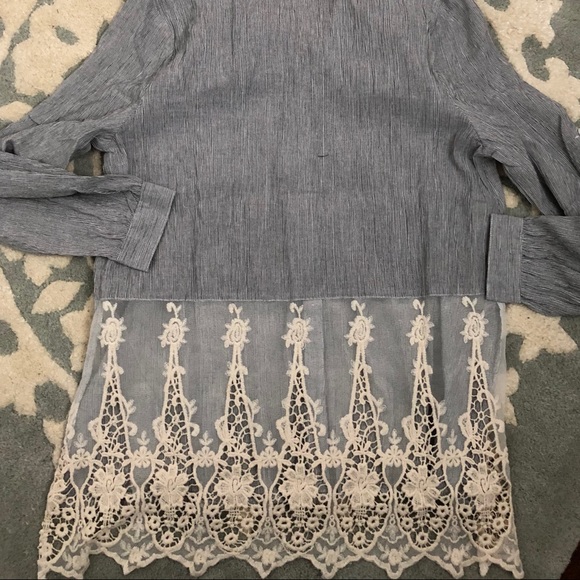 Juliet Lace Back Button Up Blouse - Picture 6 of 6