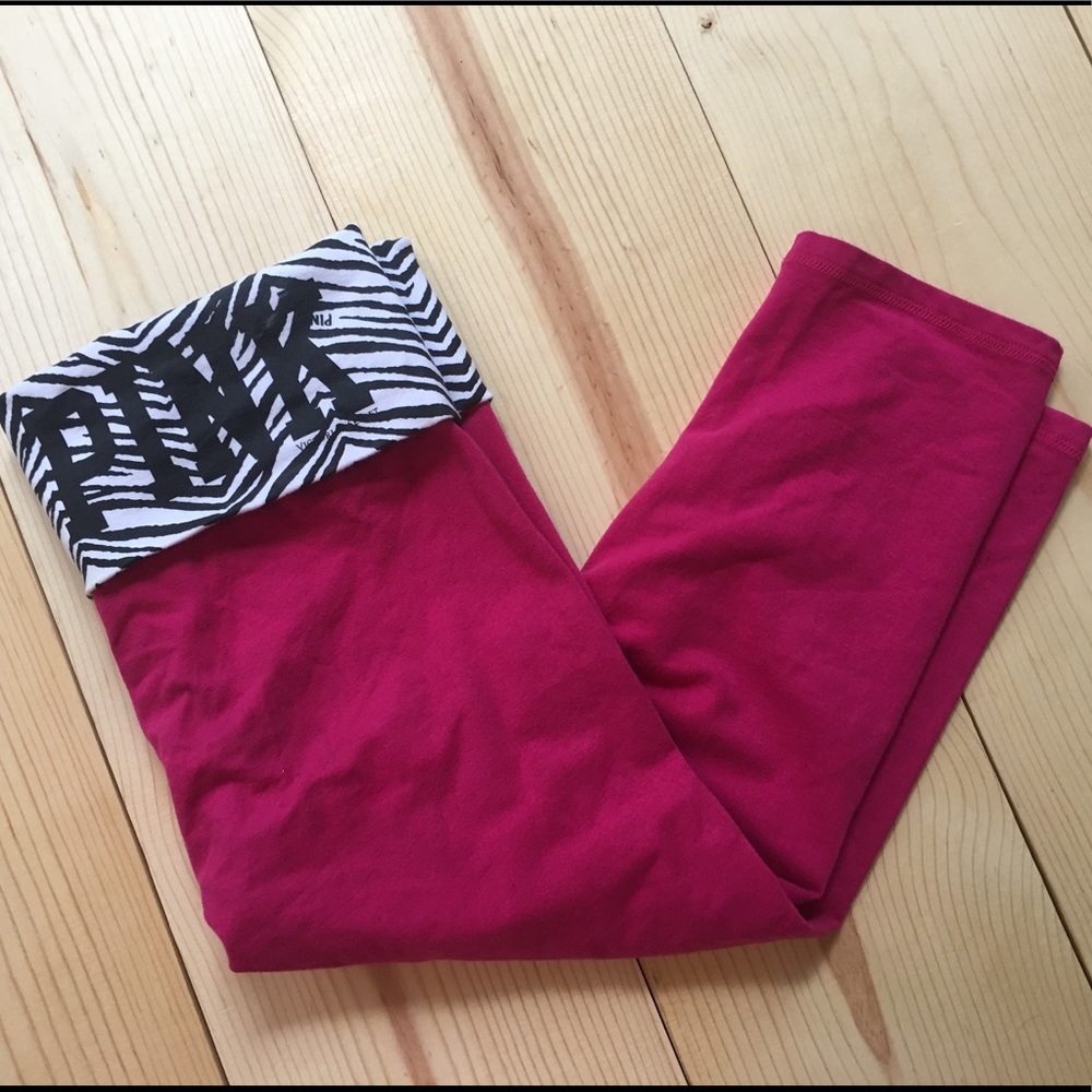 LIKE NEW! VS Pink Capri leggings with Zebra