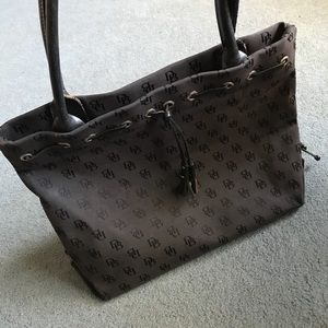 Black Dooney & Bourke handbag