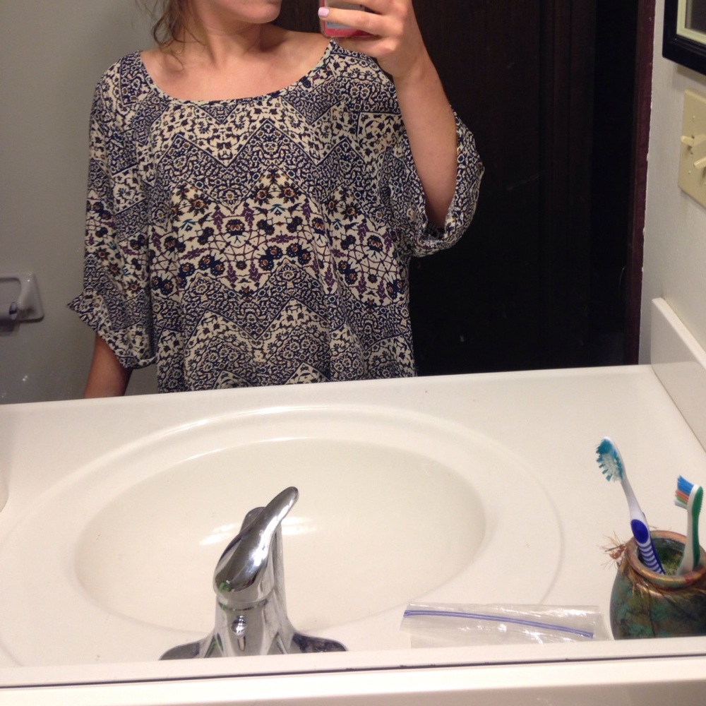 ABOUT A GIRL LA LARGE BLOUSE