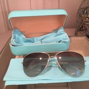 Tiffany & Co. Aviator sunglasses
