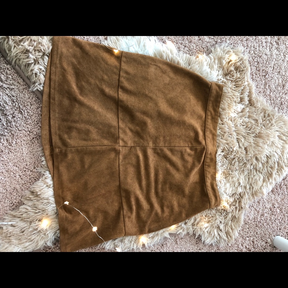 ADORABLE MINI SKIRT