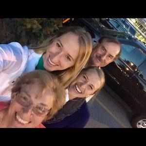 Meet your Posher, Kelley