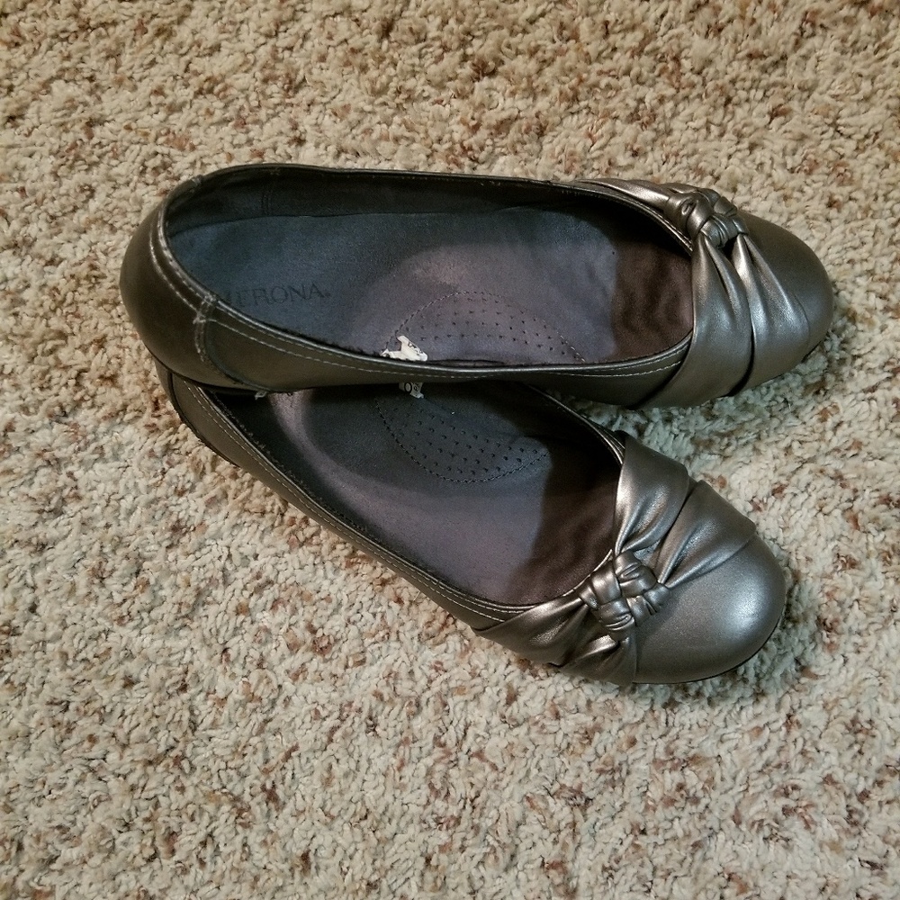 Pewter flats
