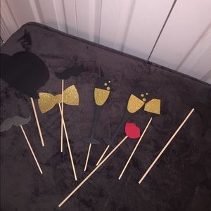 OFFERS?🛍 9 pc photo booth prop set