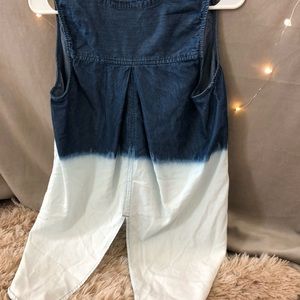 Gorgeous jean acid wash top!