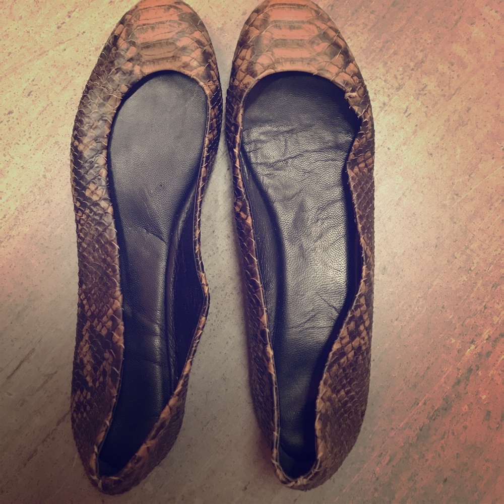 Guissepe Zanoti  snakeskin flats