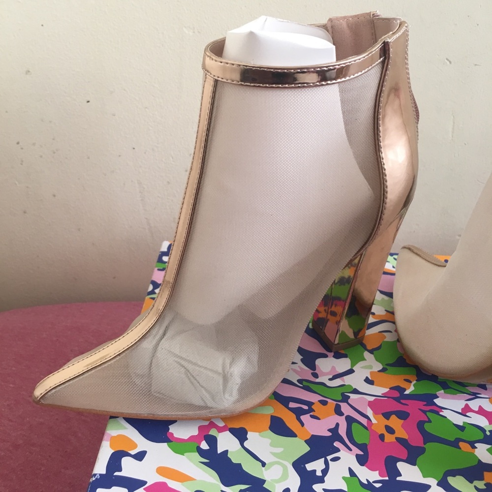 Brand new heels - Picture 1 of 2