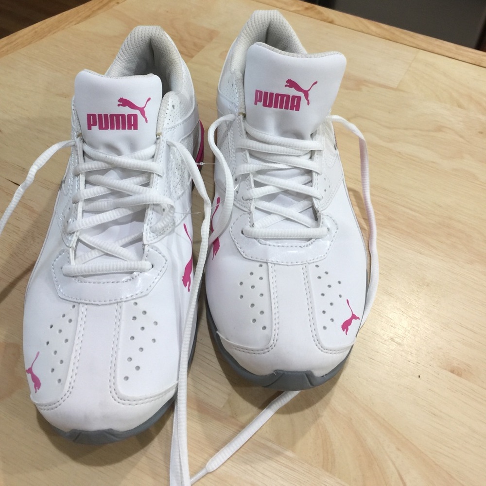 Puma sneakers size 9.5 soft foam comfort insert