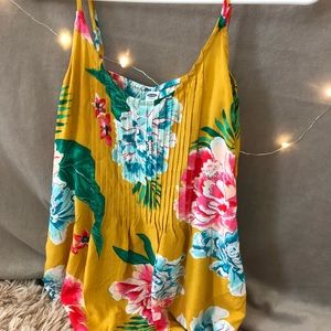 Super cut old navy tank!