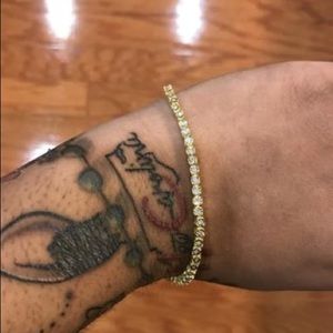 7.75 Yellow Gold Diamond Tennis Bracelet