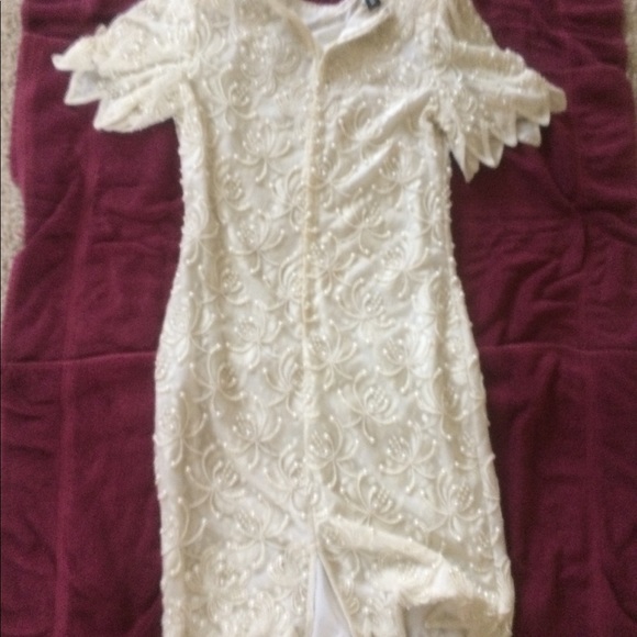 NWOT VINTAGE FULL BEADED WHITE DRESS