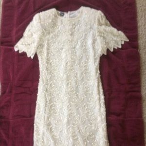 NWOT VINTAGE FULL BEADED WHITE DRESS