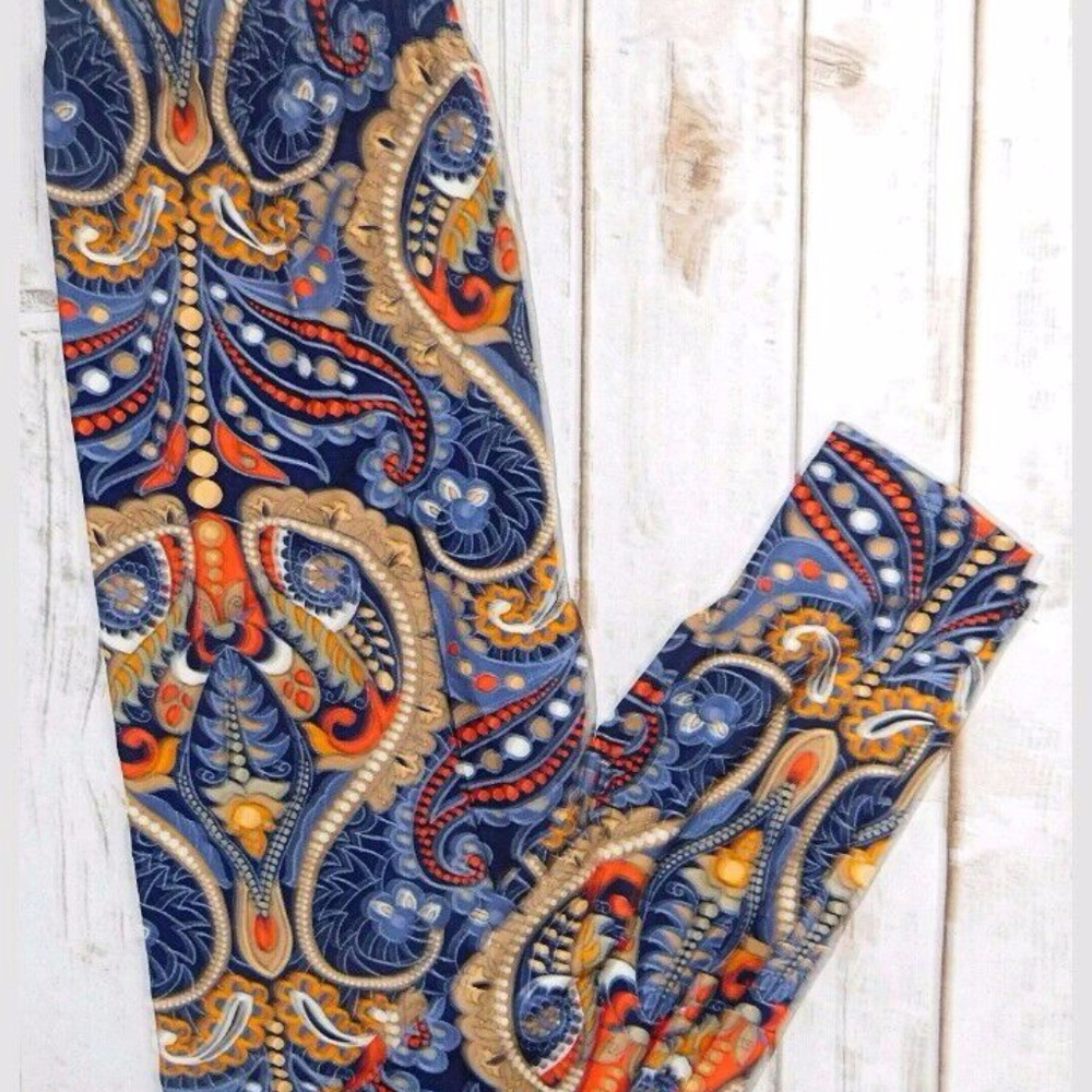 OS Paisley Print Leggings NWT