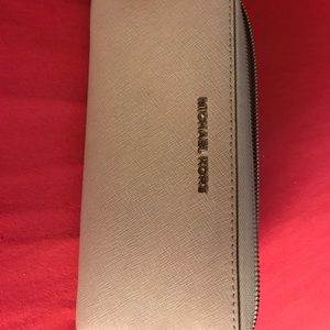 Michael Kors wristlet