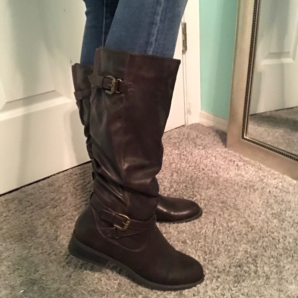 Dark brown White Mountain riding boots