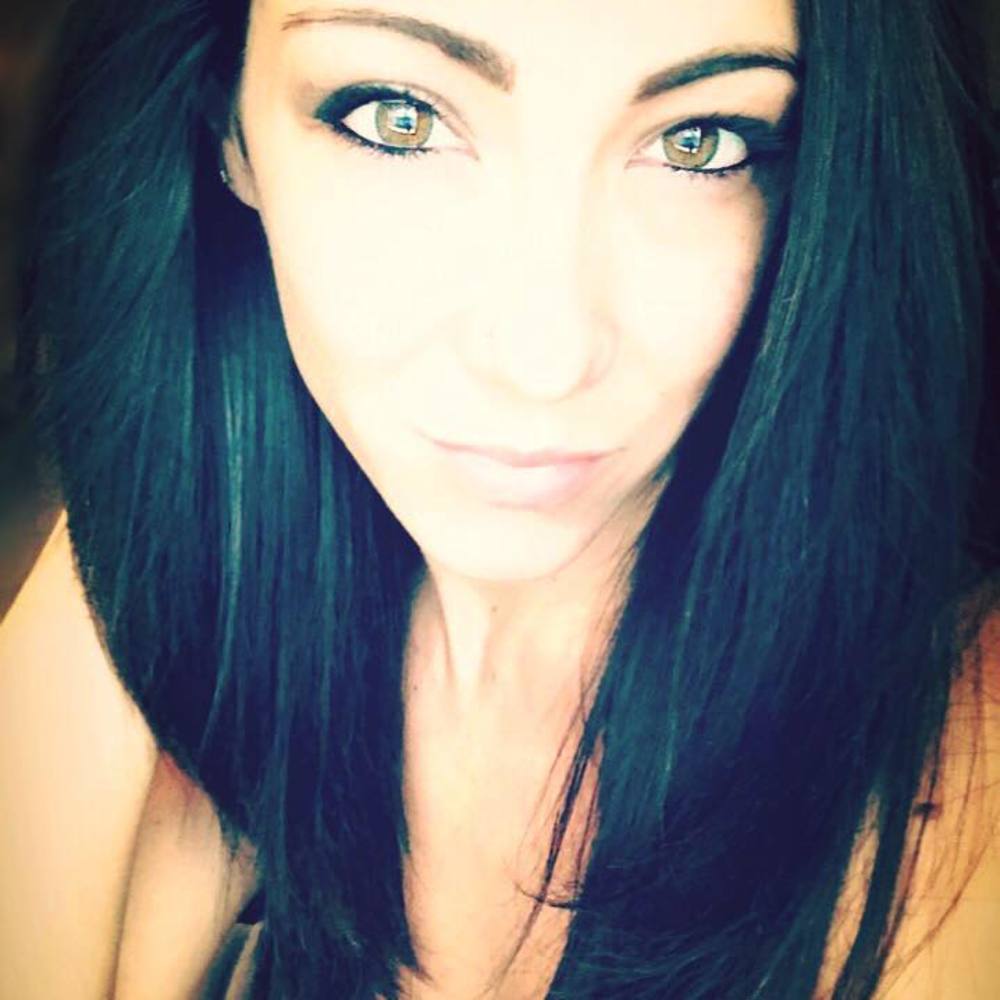 Meet your Posher, Crys