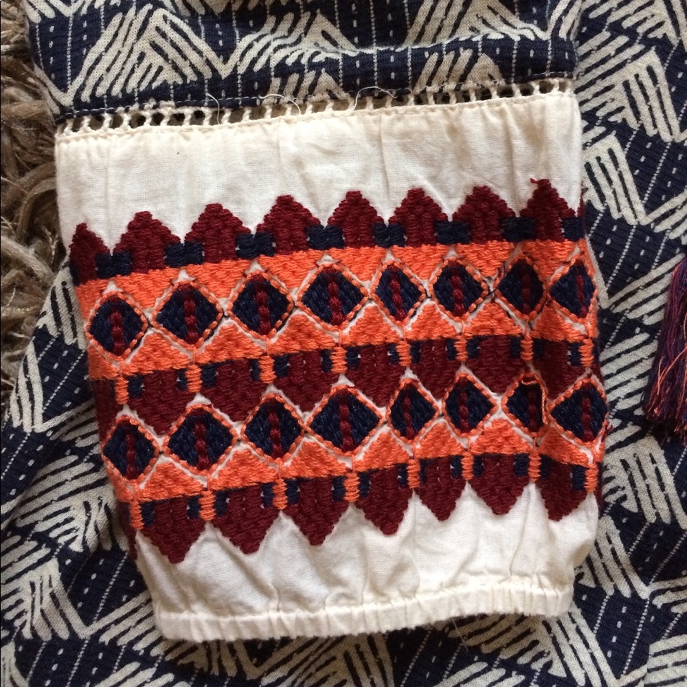 Women's Lucky Brand tribal print shirt. Size S. - Picture 2 of 5