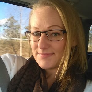 Meet your Posher, Mellony