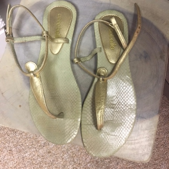 Shoes - Cocobelle gold sandals SZ 81/2