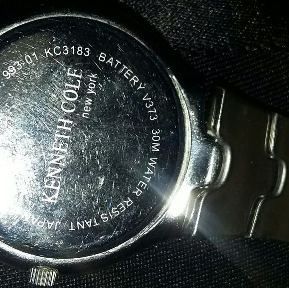 Kenneth Cole watch - Picture 2 of 3