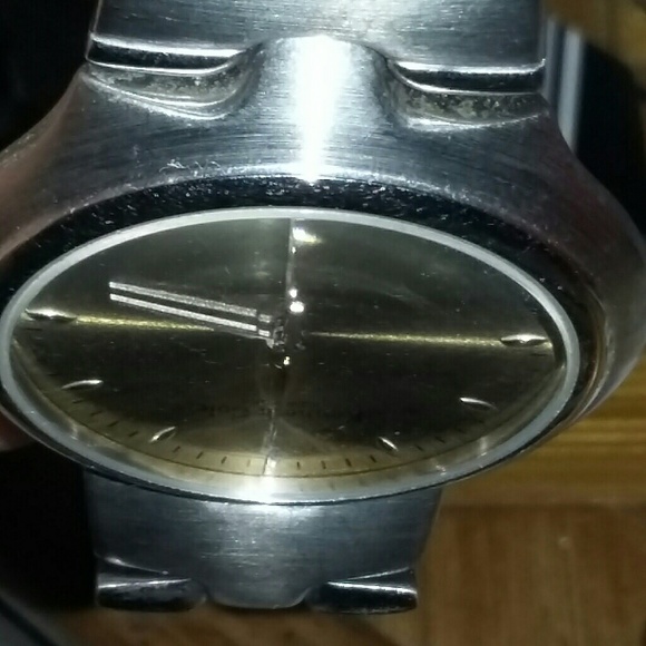 Kenneth Cole watch - Picture 3 of 3
